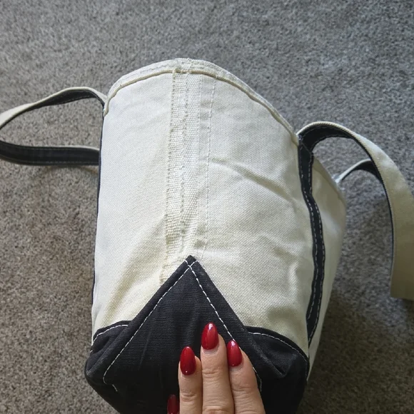 L.L.Bean Boat & Tote – Medium – Made in USA 🇺🇸🛶 - Picture 9 of 10